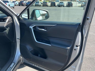 2023 Toyota RAV4 Hybrid SE