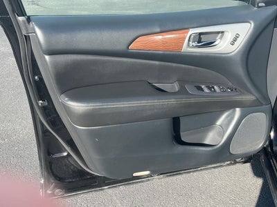 2019 Nissan Pathfinder Platinum