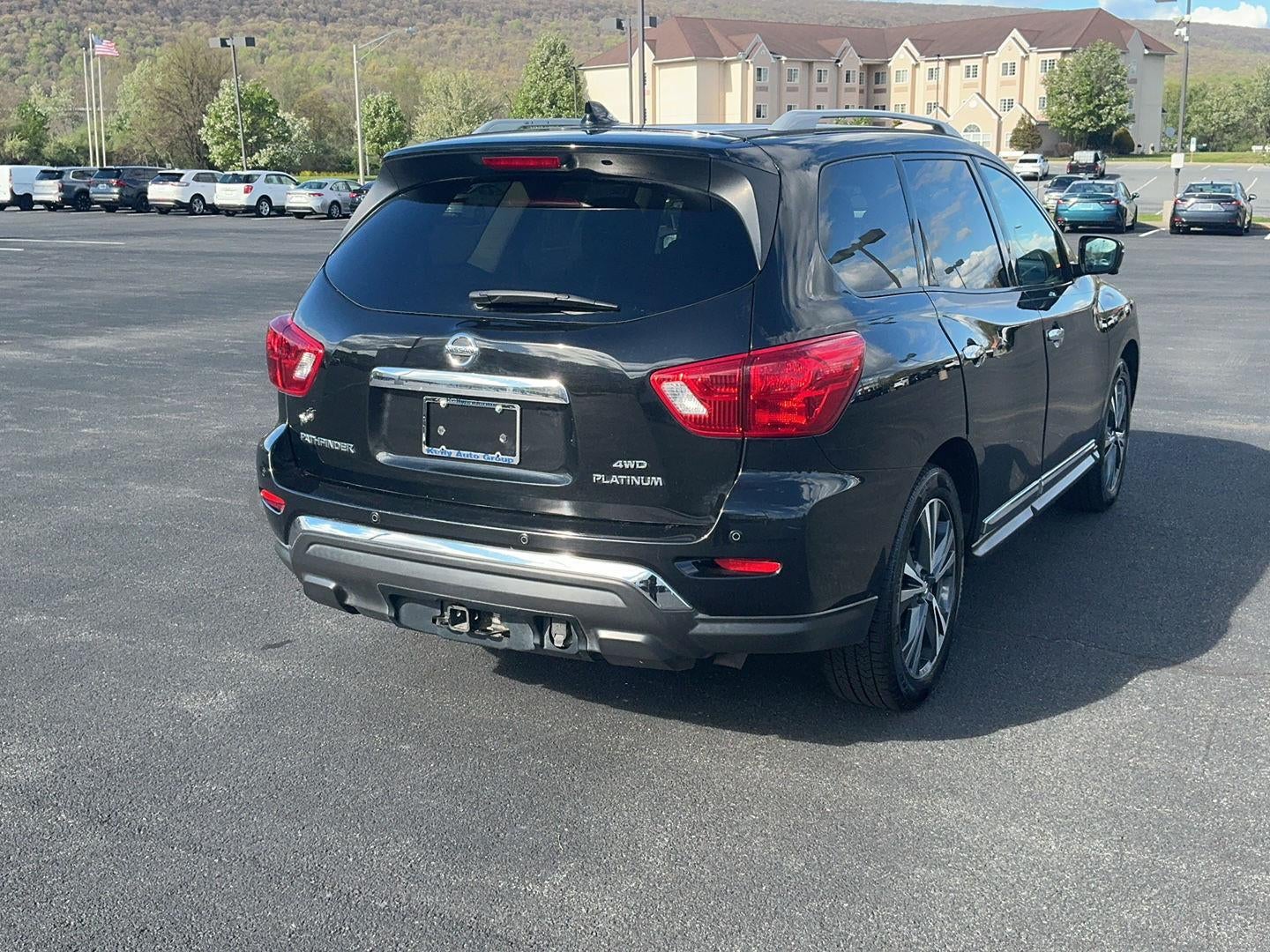 2019 Nissan Pathfinder Platinum