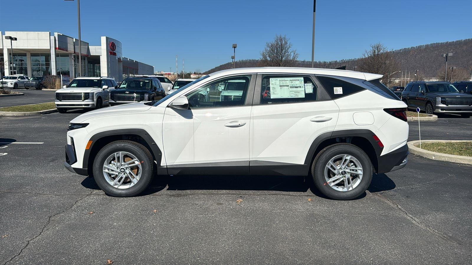 2026 Hyundai TUCSON SE AWD