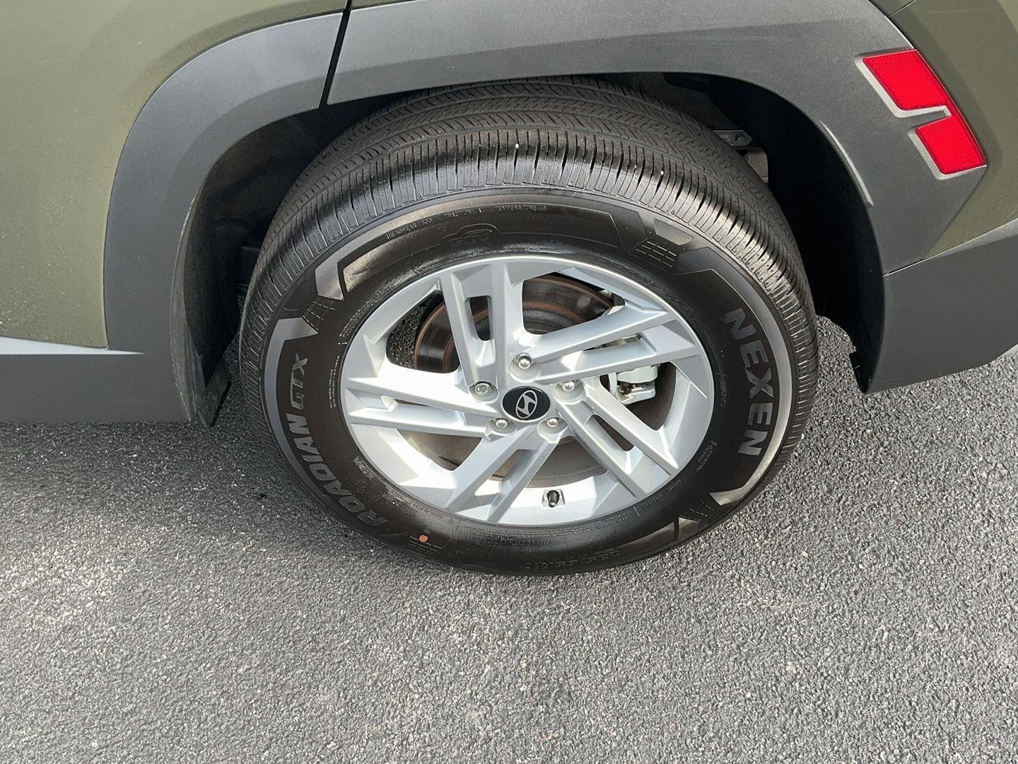 2025 Hyundai TUCSON SE