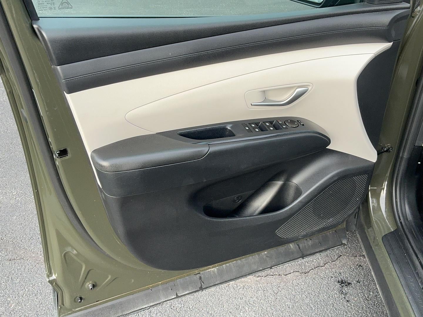 2025 Hyundai TUCSON SE