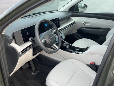 2025 Hyundai TUCSON SE