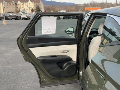 2025 Hyundai TUCSON SE