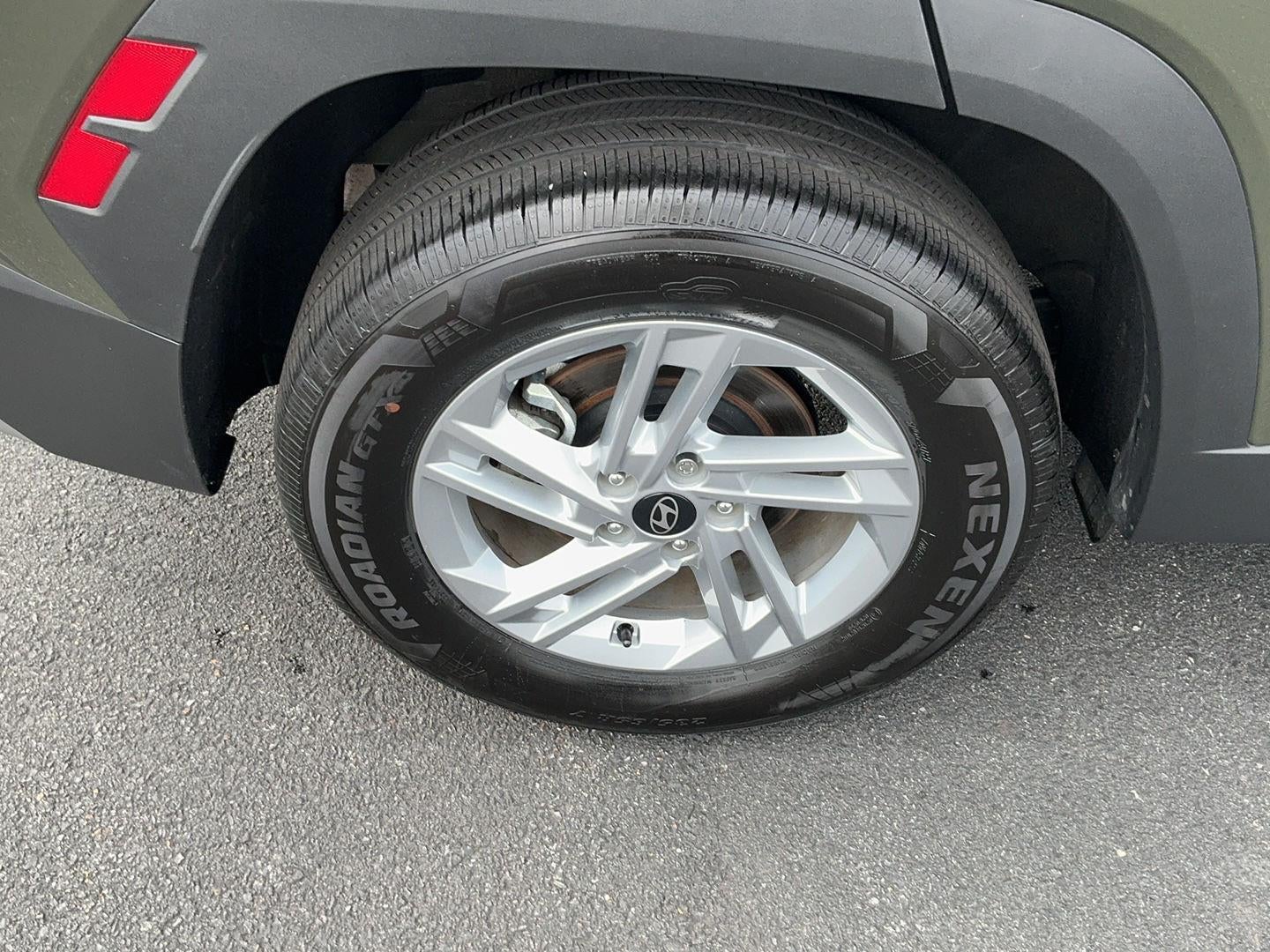 2025 Hyundai TUCSON SE