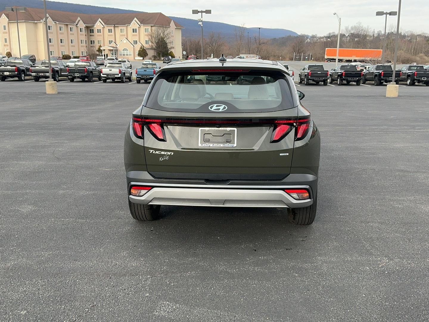 2025 Hyundai TUCSON SE