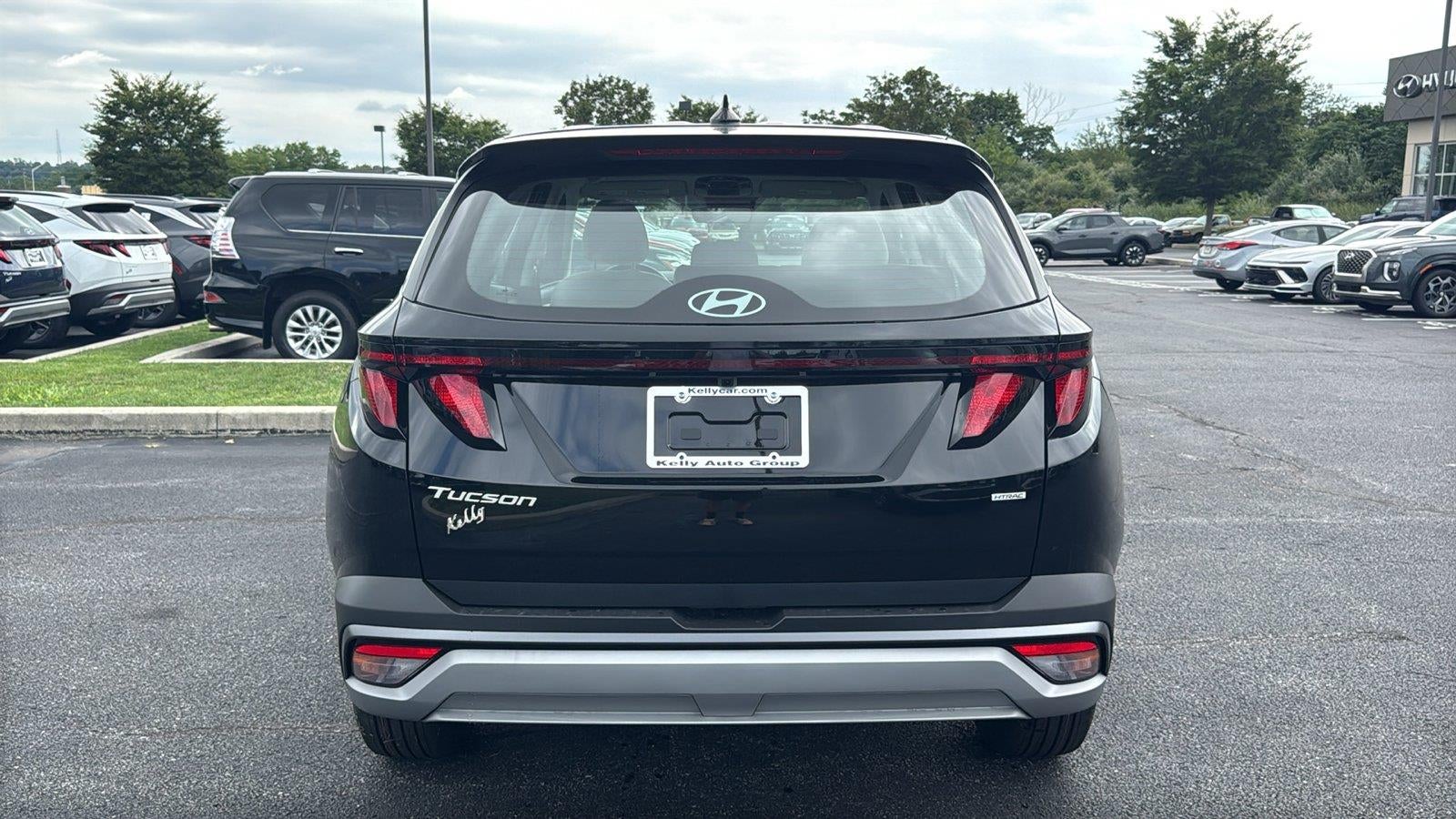 2026 Hyundai TUCSON SE