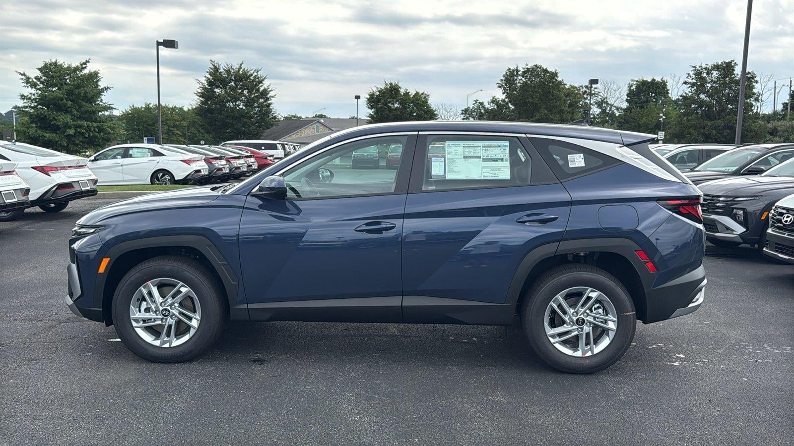 2026 Hyundai TUCSON SE