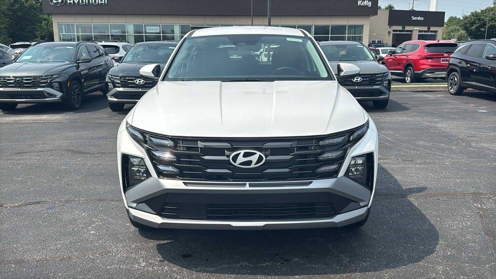 2026 Hyundai TUCSON SE