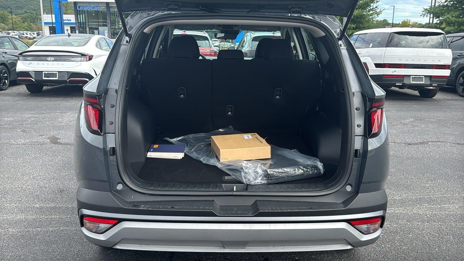 2026 Hyundai TUCSON SE