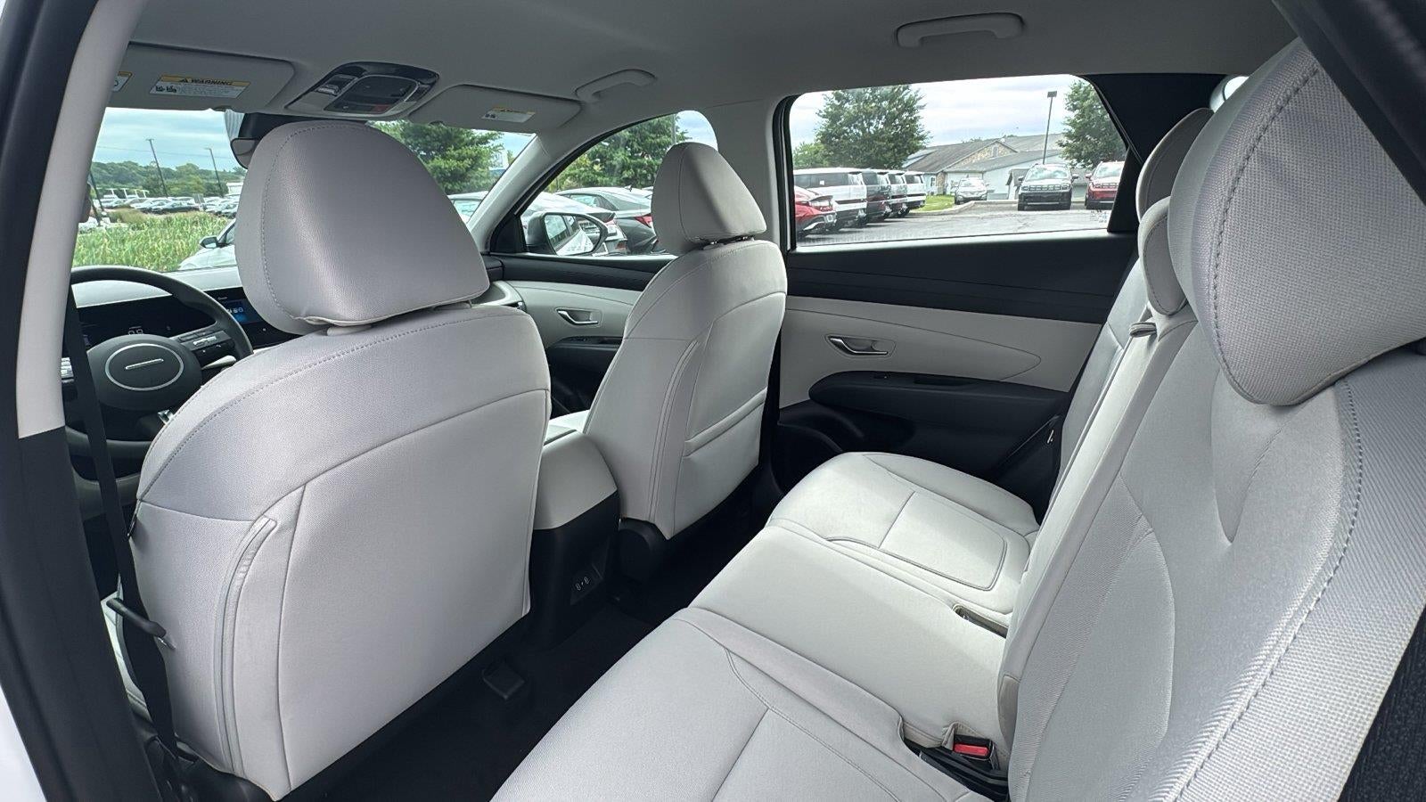 2026 Hyundai TUCSON SE