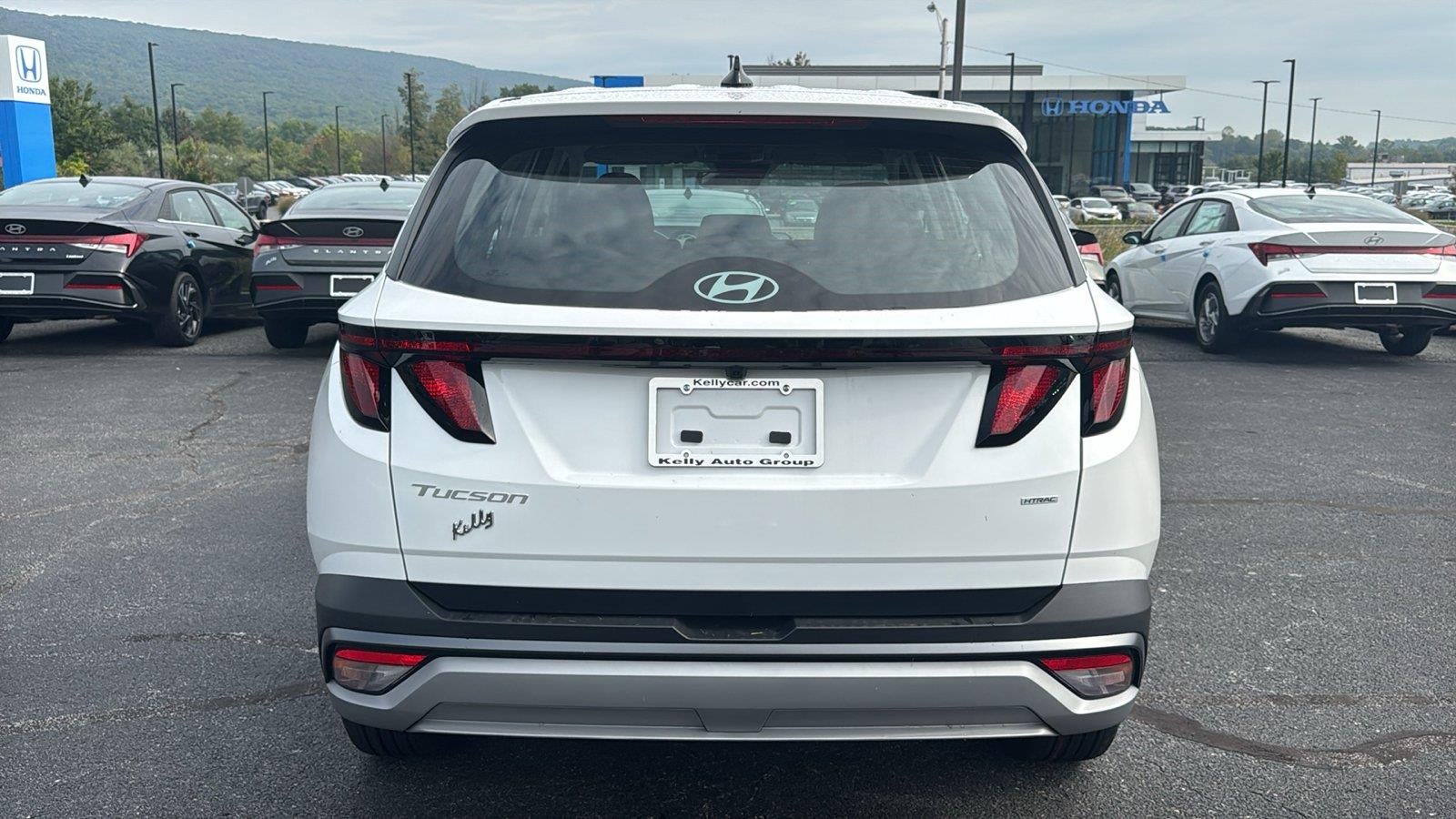 2026 Hyundai TUCSON SE