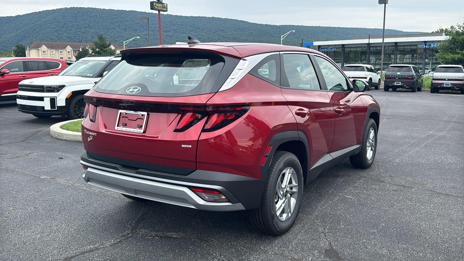 2026 Hyundai TUCSON SE