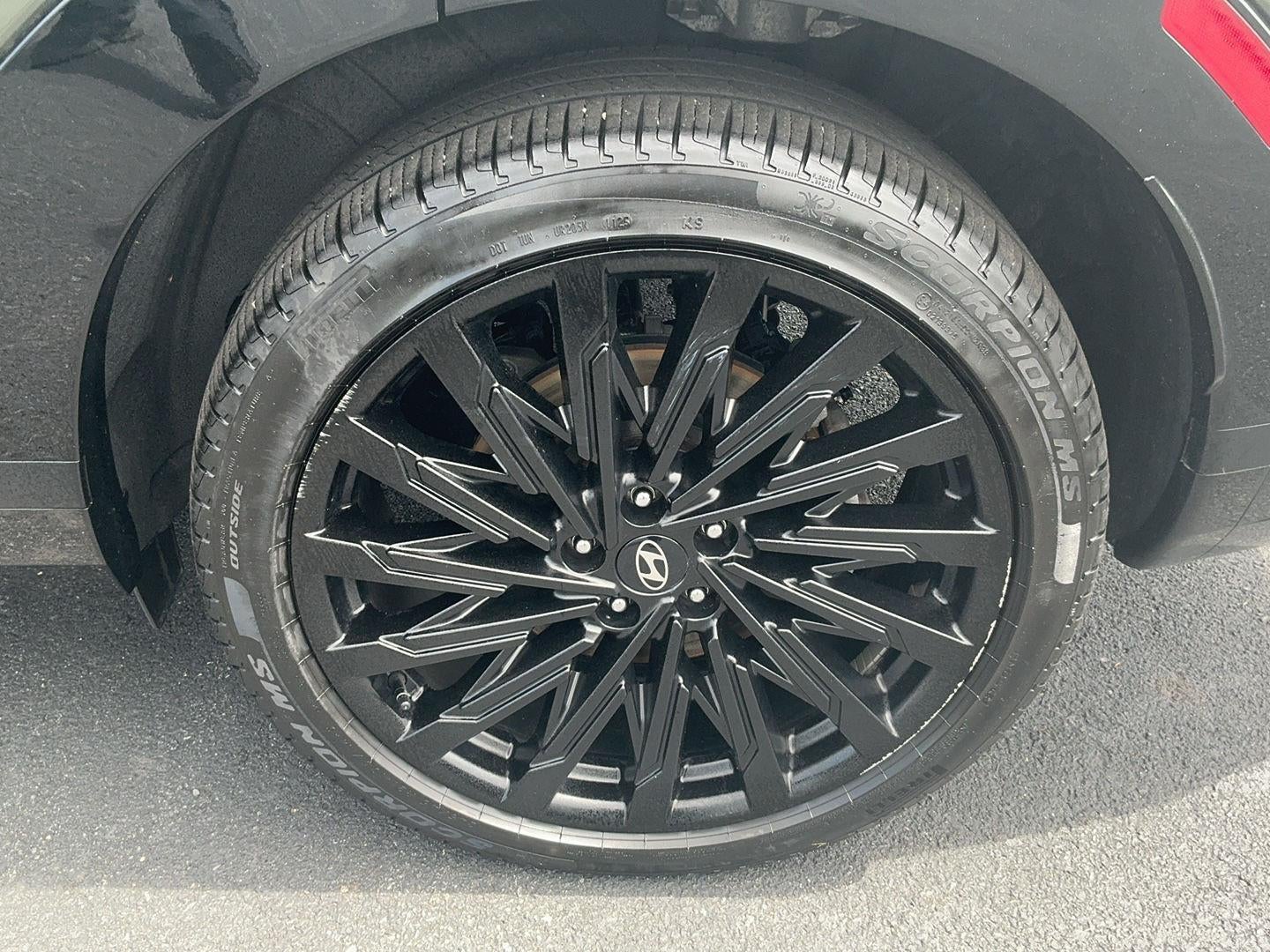 2025 Hyundai SANTA FE Calligraphy