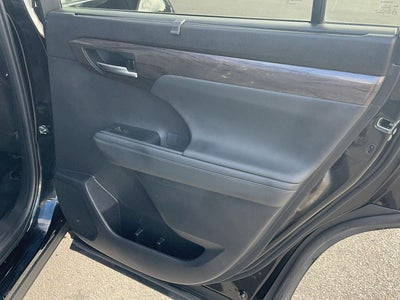 2022 Toyota Highlander Limited