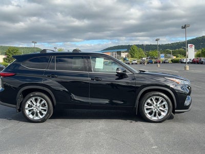 2022 Toyota Highlander Limited