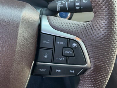 2023 Toyota Sienna Platinum 7-Passenger