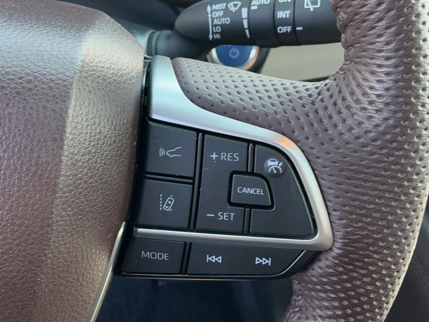 2023 Toyota Sienna Platinum 7-Passenger