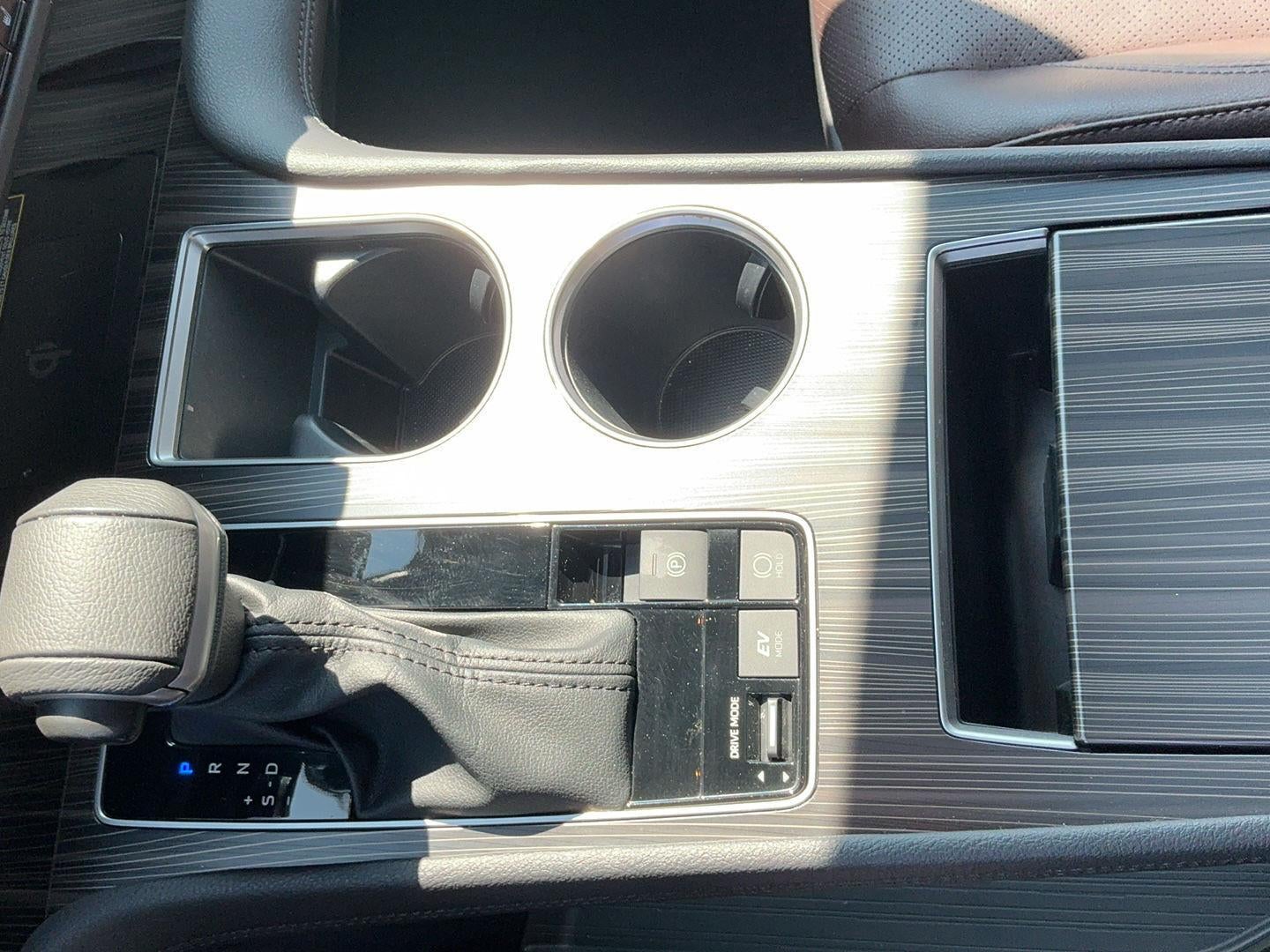 2023 Toyota Sienna Platinum 7-Passenger