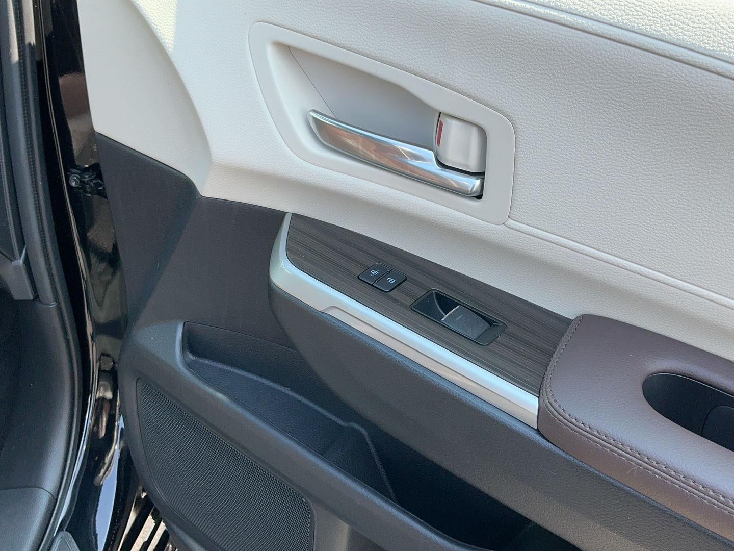 2023 Toyota Sienna Platinum 7-Passenger