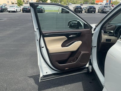 2021 Toyota Highlander XLE