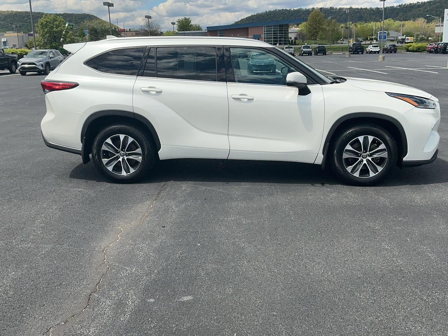 2021 Toyota Highlander XLE