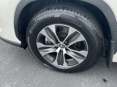 2020 Toyota Highlander Hybrid XLE