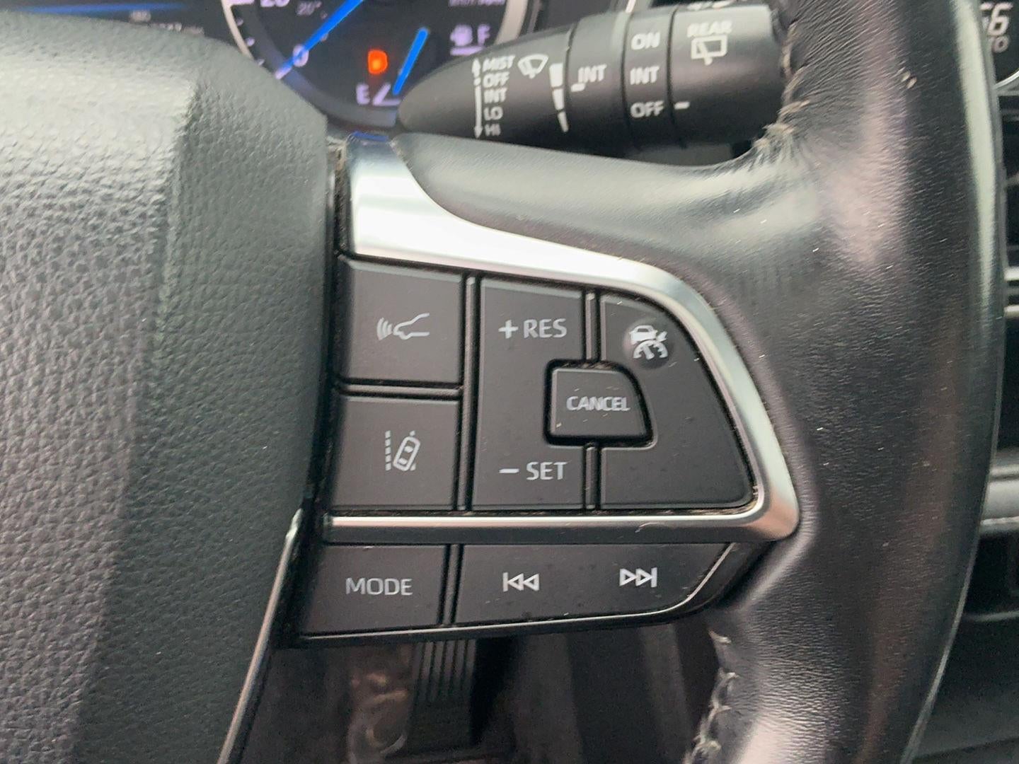 2020 Toyota Highlander Hybrid XLE