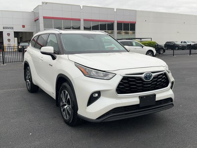 2020 Toyota Highlander Hybrid XLE