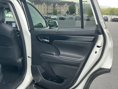 2020 Toyota Highlander Hybrid XLE