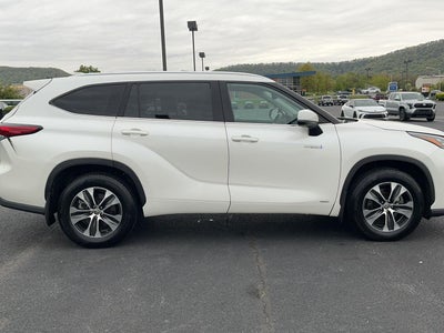 2020 Toyota Highlander Hybrid XLE