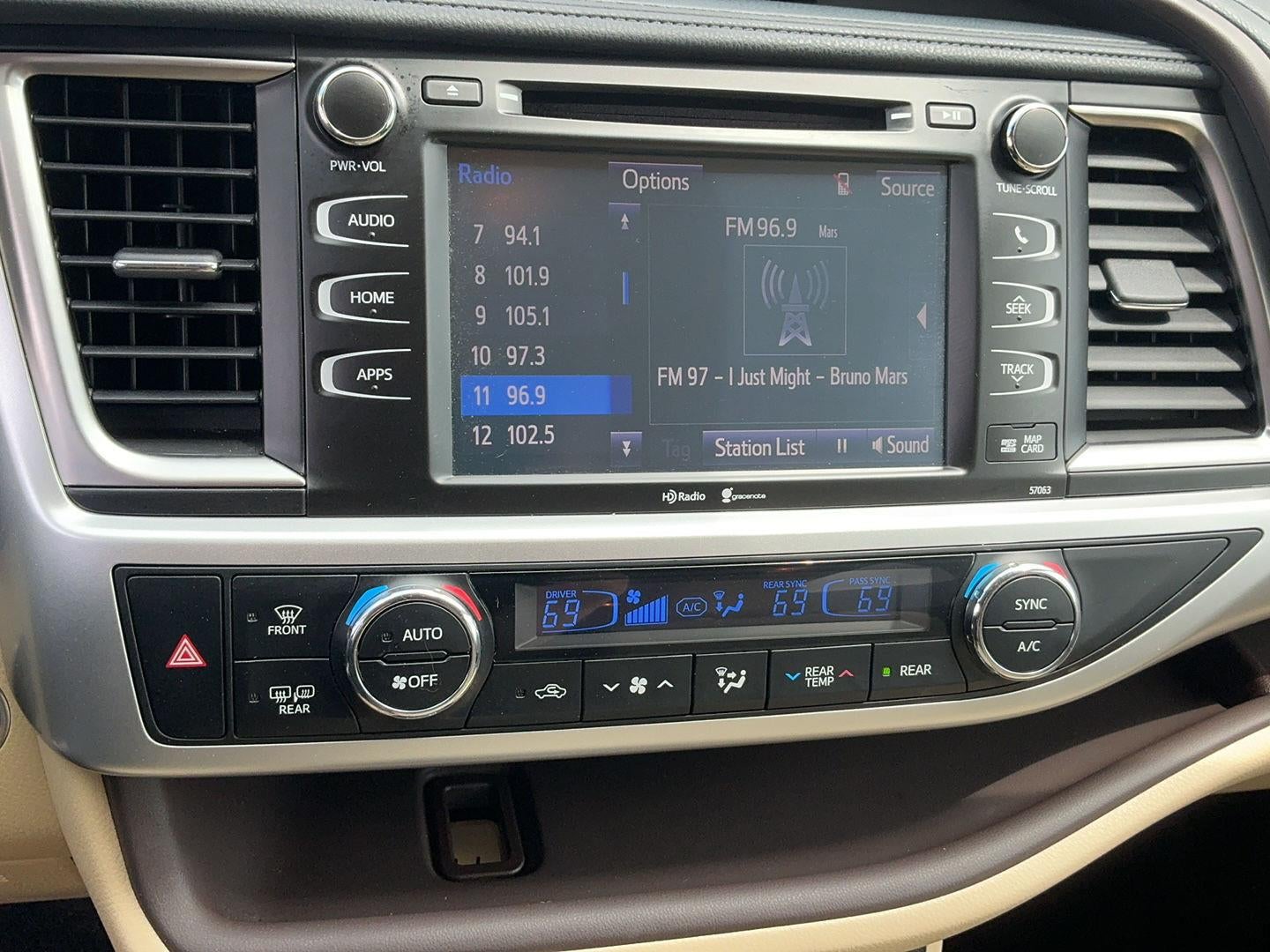 2015 Toyota Highlander XLE