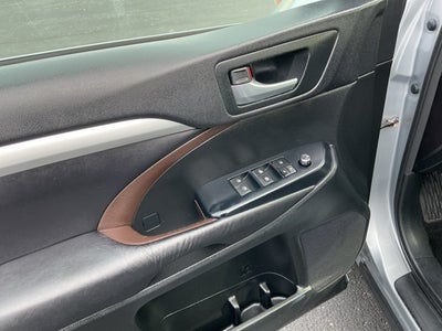 2016 Toyota Highlander XLE V6