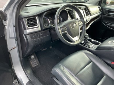 2016 Toyota Highlander XLE V6