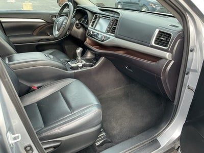 2016 Toyota Highlander XLE V6