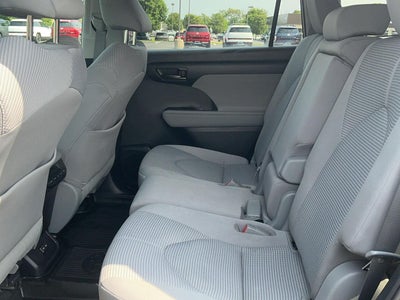 2023 Toyota Highlander LE