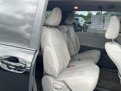 2015 Toyota Sienna LE