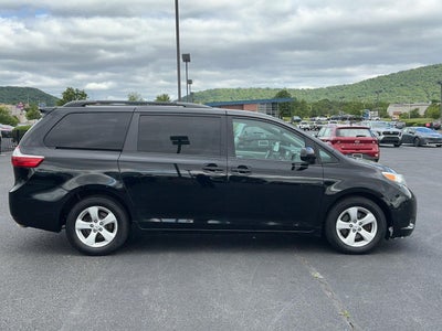 2015 Toyota Sienna LE