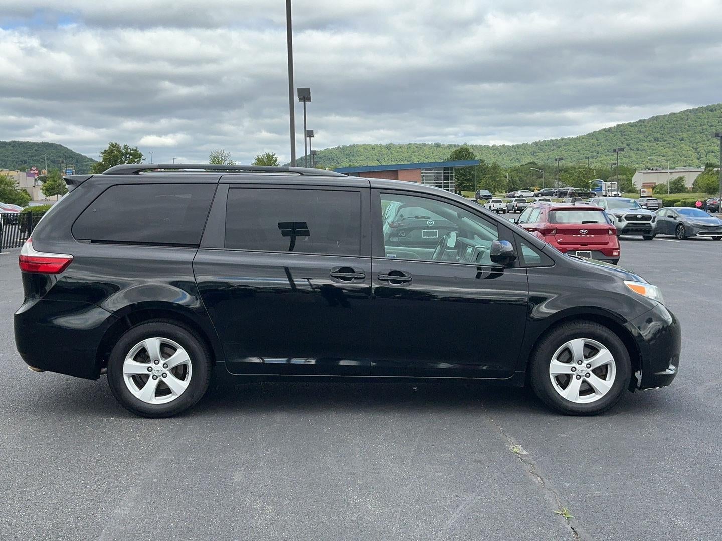 2015 Toyota Sienna LE