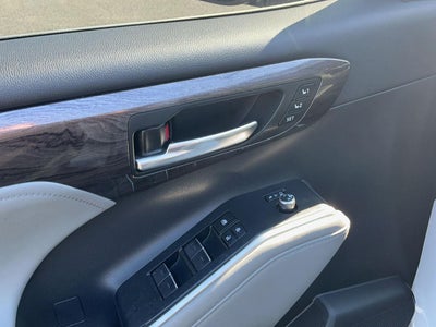 2023 Toyota Highlander Hybrid Limited