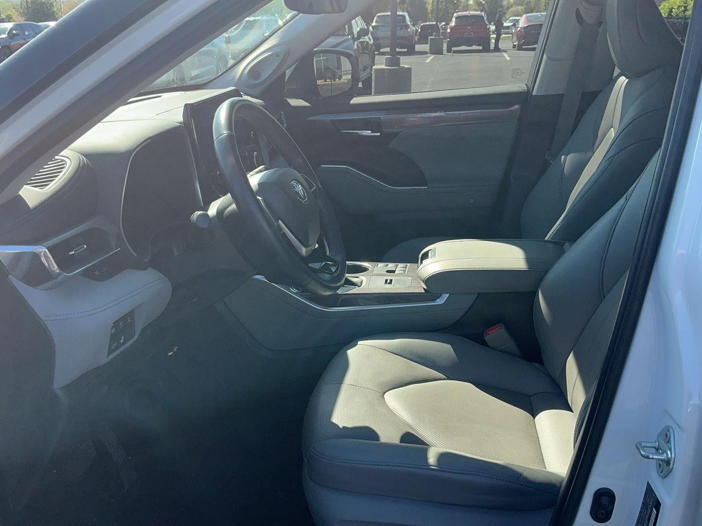 2023 Toyota Highlander Hybrid Limited