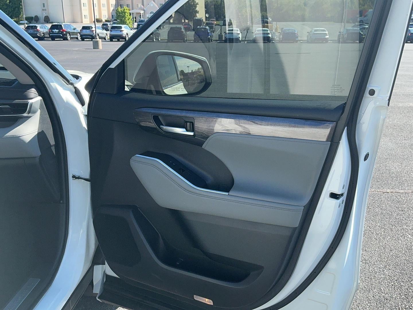 2023 Toyota Highlander Hybrid Limited