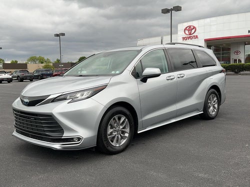 2022 Toyota Sienna XLE