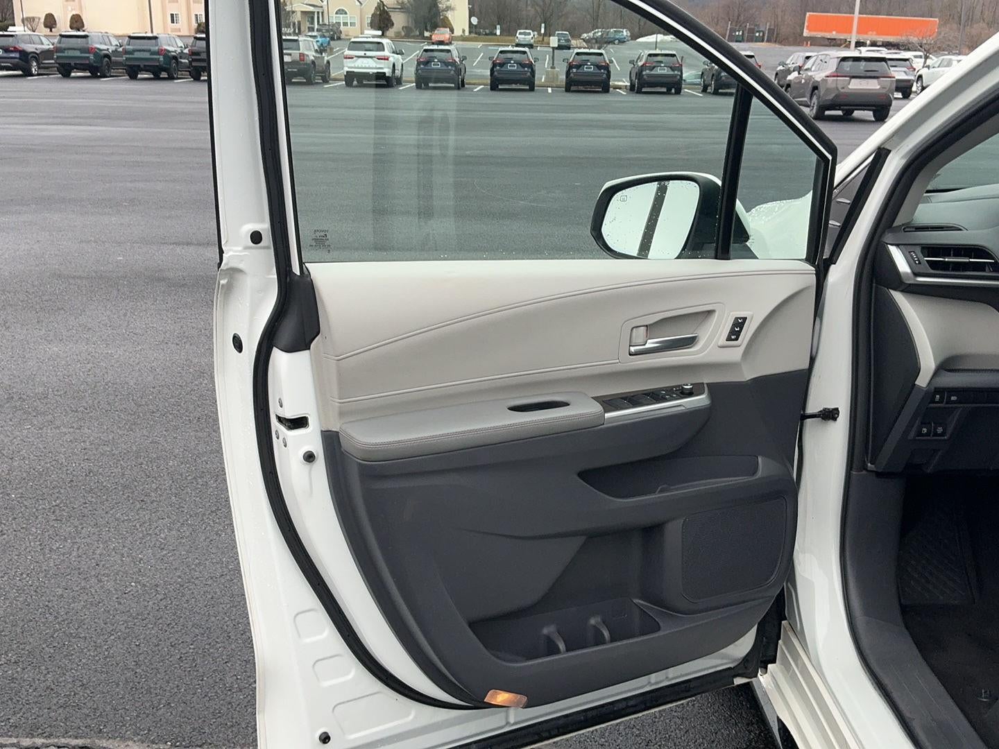 2021 Toyota Sienna Limited 7-Passenger