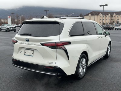 2021 Toyota Sienna Limited 7-Passenger