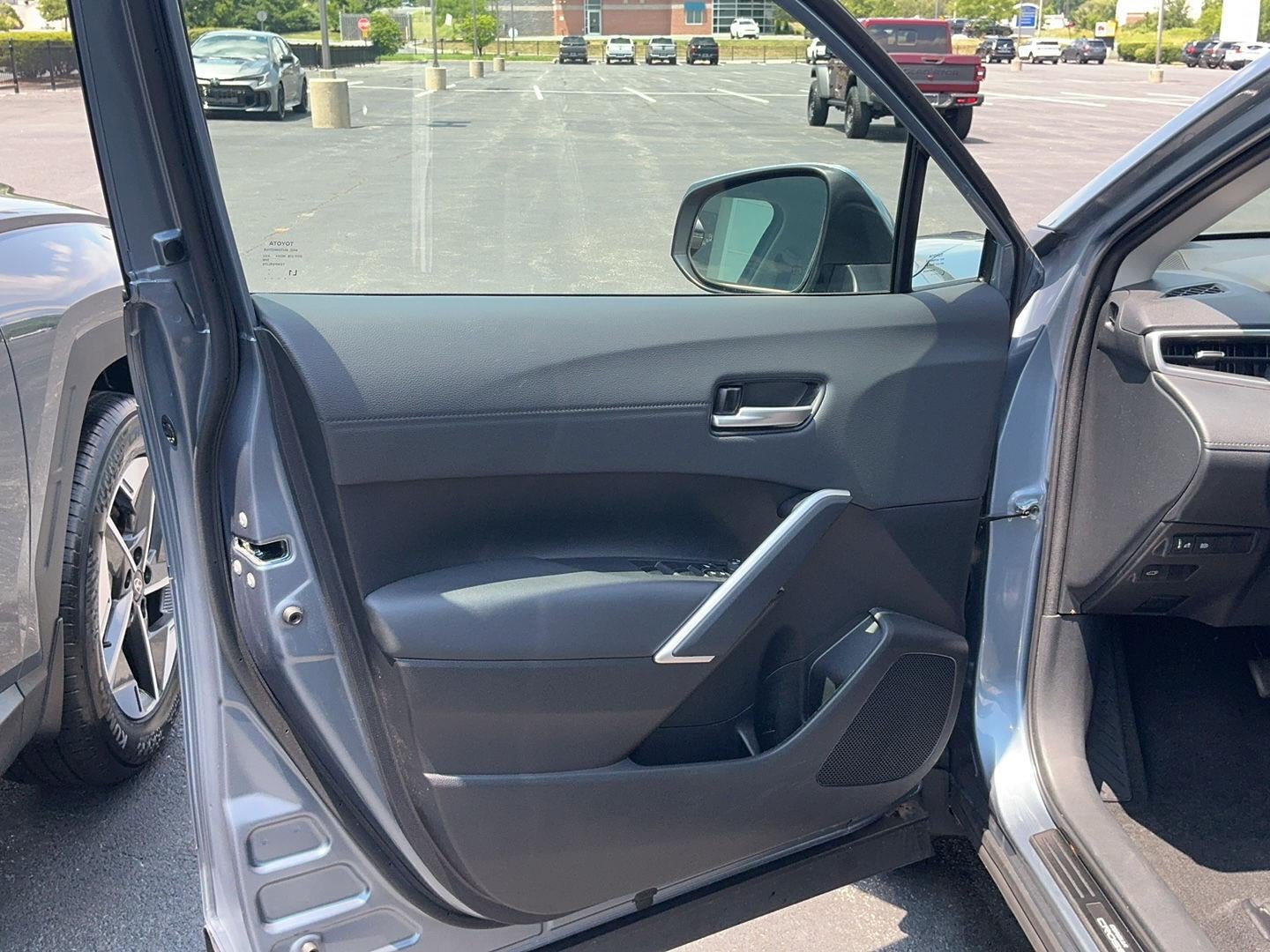 2024 Toyota Corolla Cross XLE