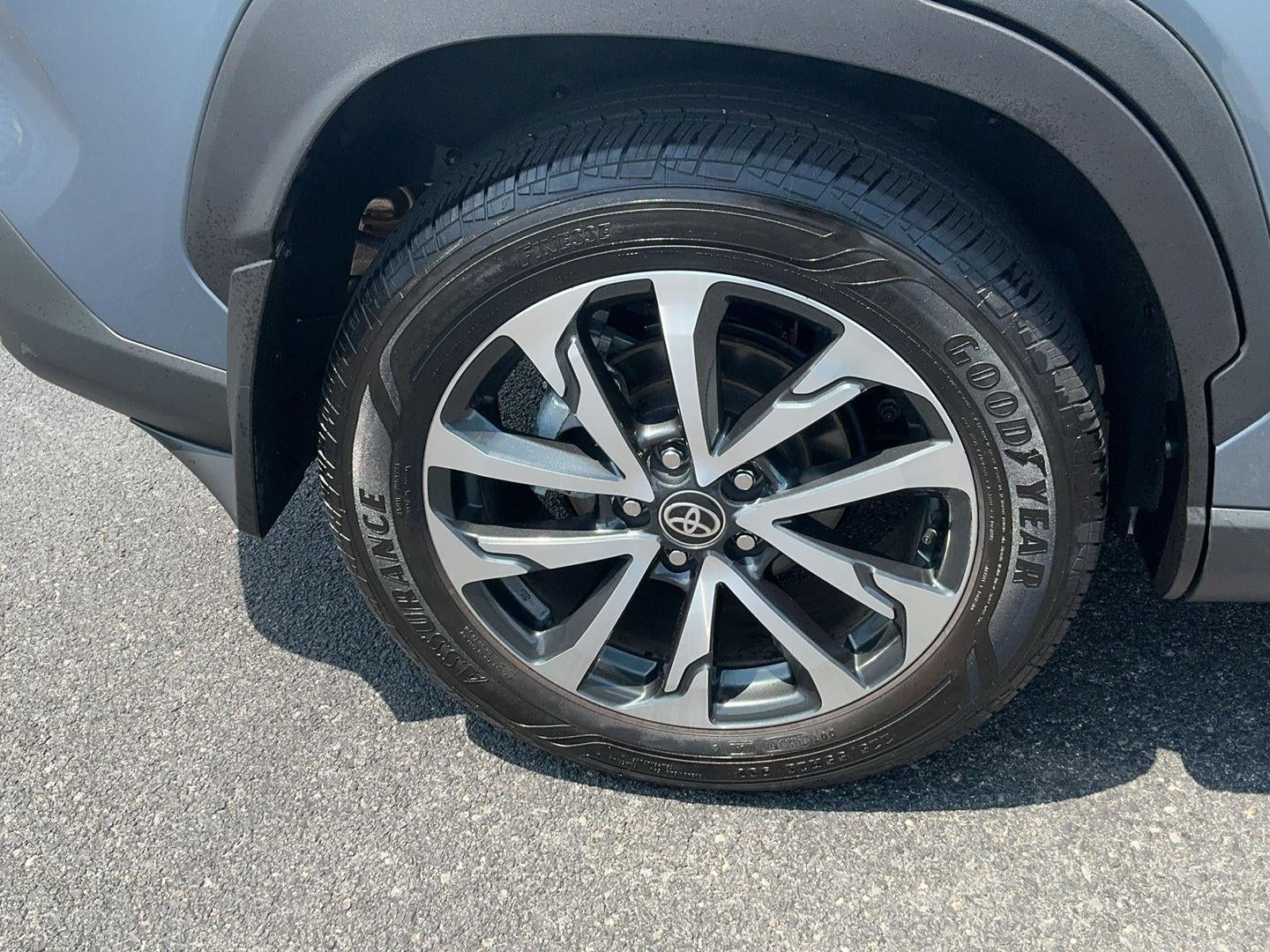 2024 Toyota Corolla Cross XLE