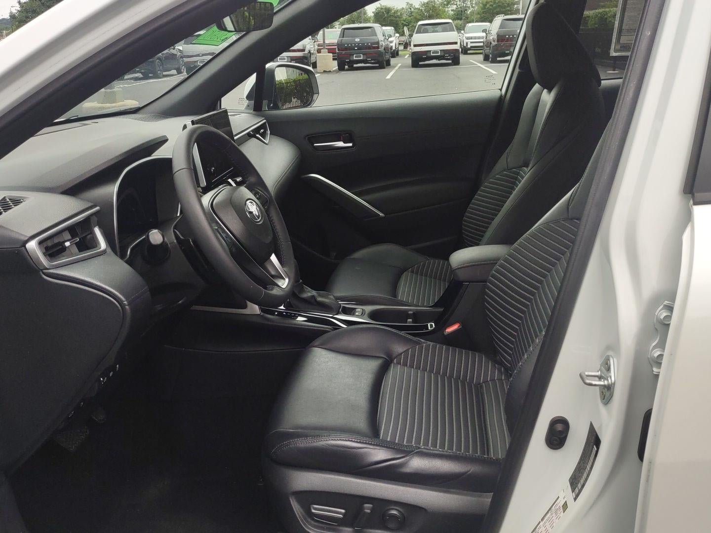 2023 Toyota Corolla Cross Hybrid XSE
