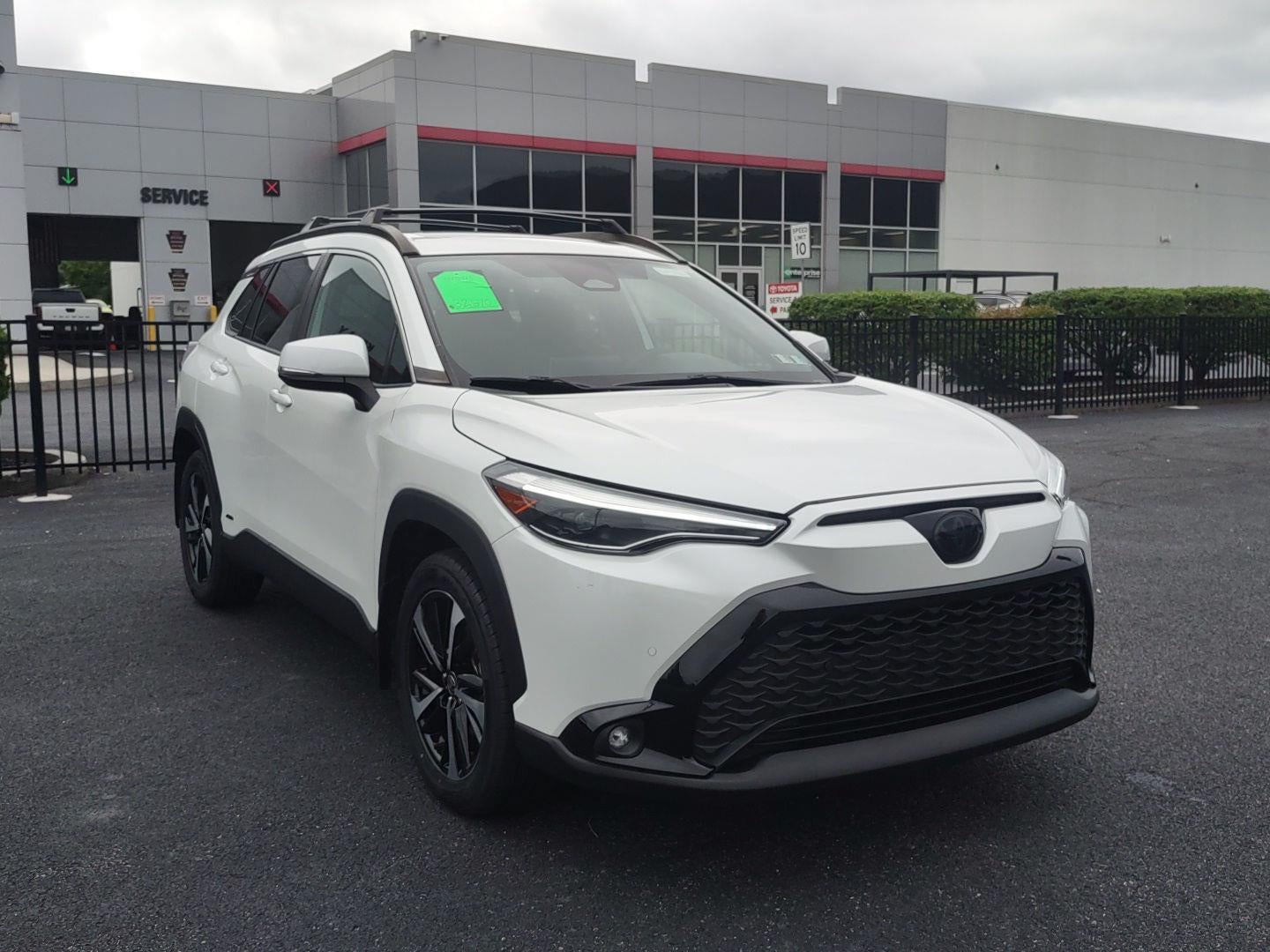 2023 Toyota Corolla Cross Hybrid XSE