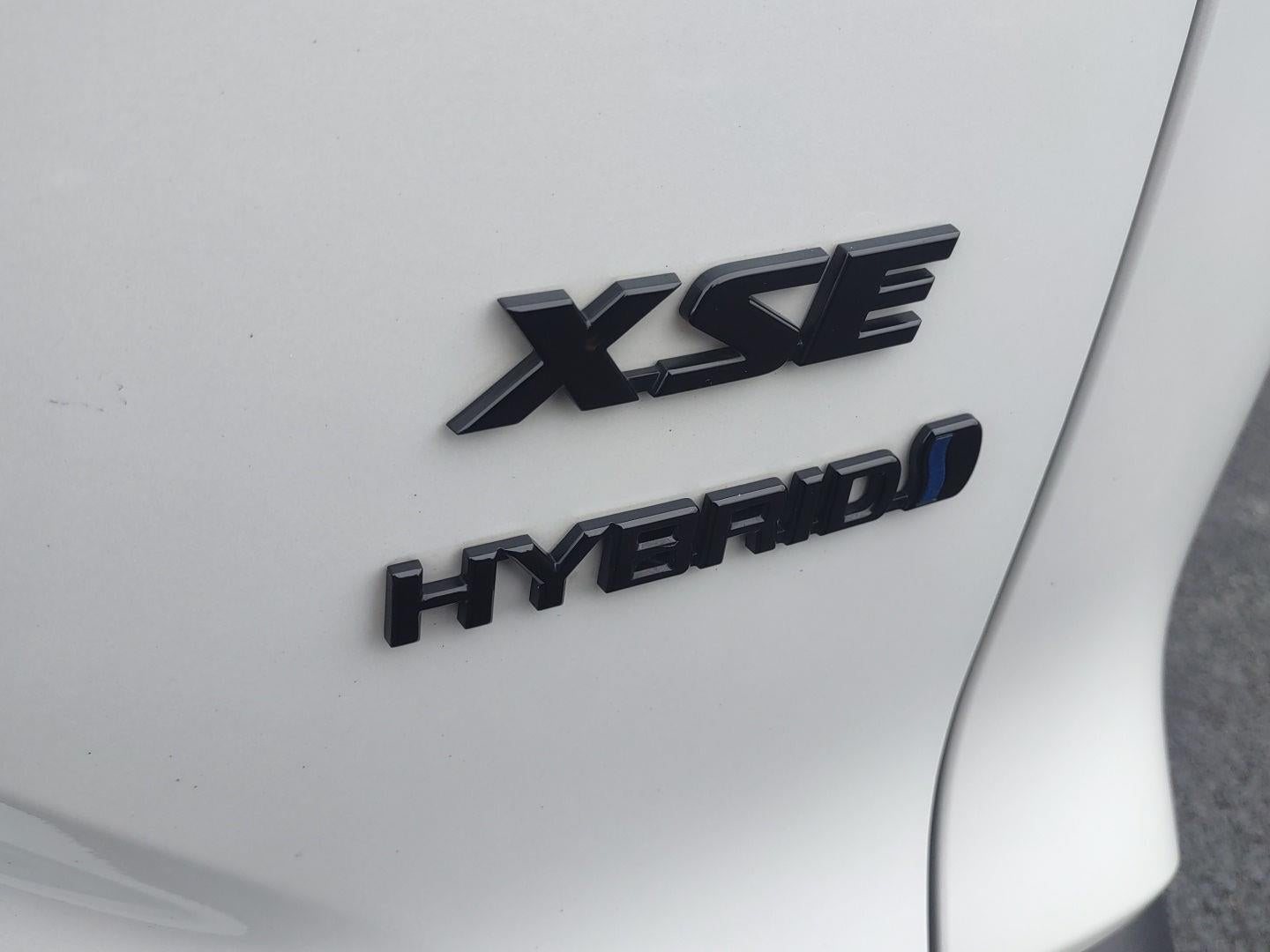 2023 Toyota Corolla Cross Hybrid XSE